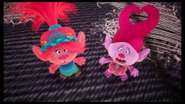  DreamWorks Trolls Remix Rescue